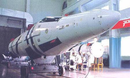Tên lửa JL-2 phóng từ tàu ngầm của Trung Quốc
